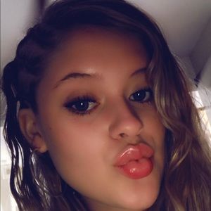 Meet your Posher, Bailey